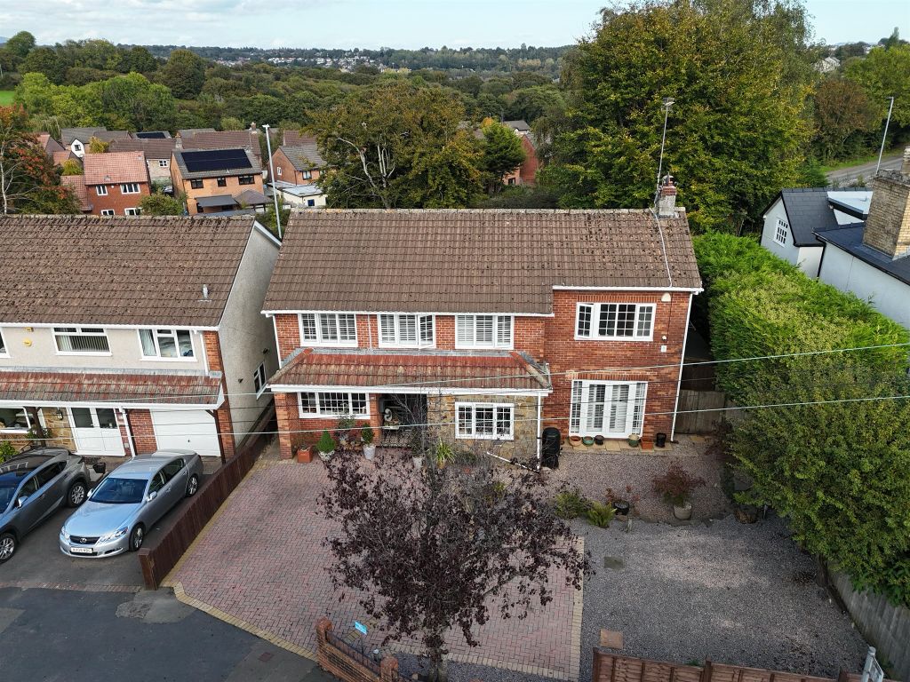 Property photo 2 of 42