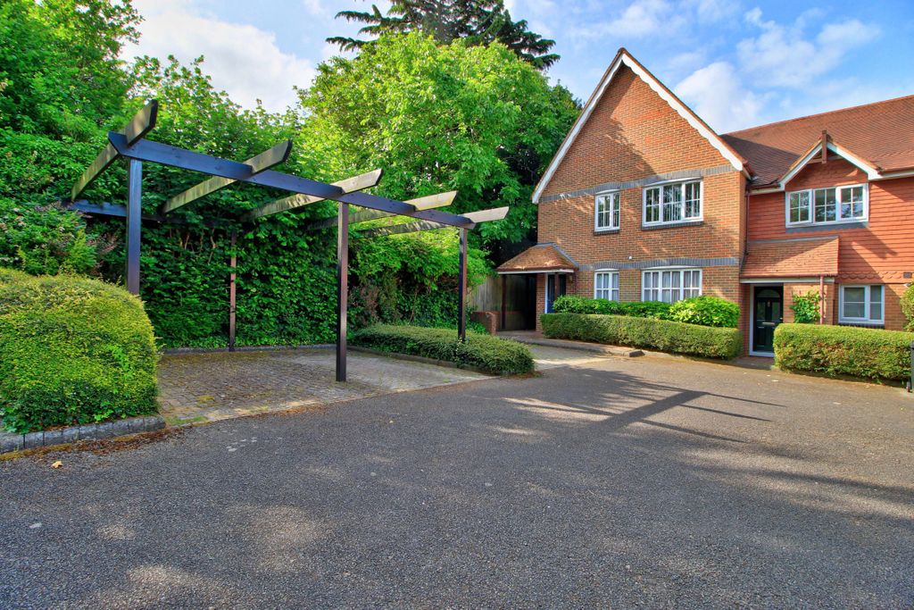 Property photo 1 of 14 Town Centre With Two Parking Bays