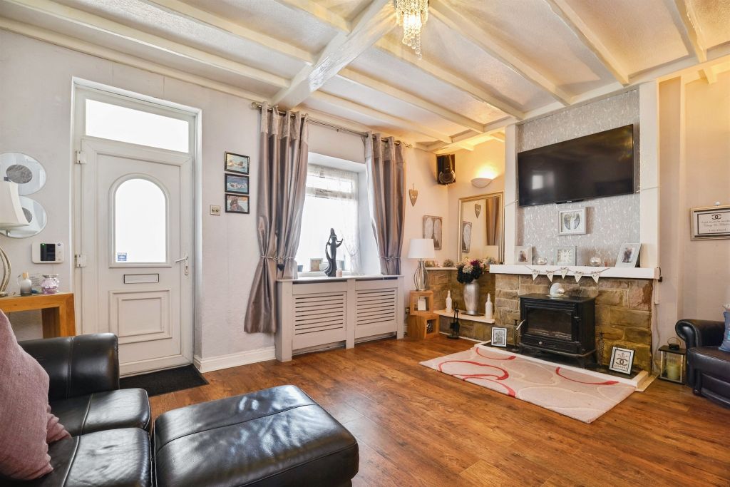 Property photo 2 of 23