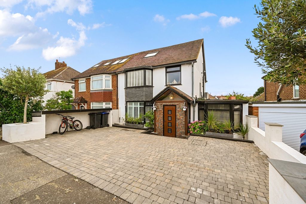 Property photo 2 of 37 Picture No. 37