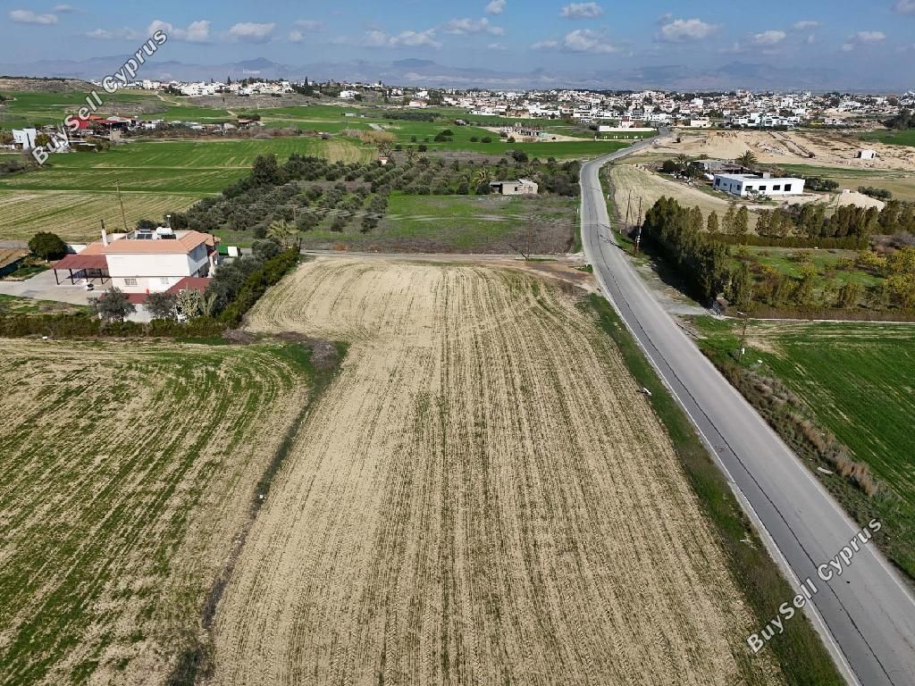 Property photo 3 of 9