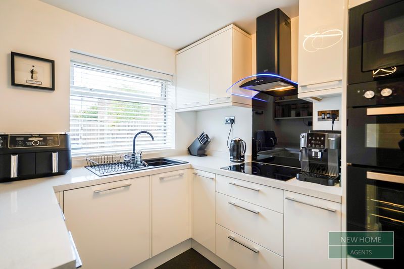 Property photo 2 of 14 Photo 1