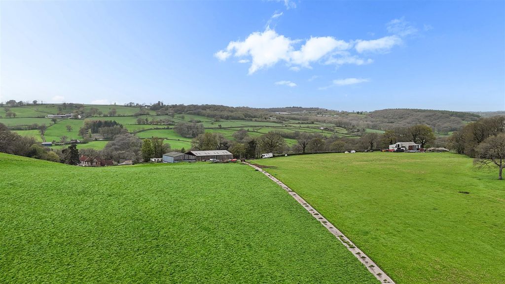 Property photo 1 of 5 1439397 (33).Jpg