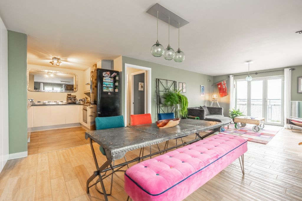 Property photo 3 of 24 4851573