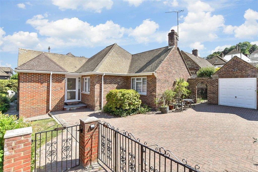 Property photo 1 of 19 External (Web)