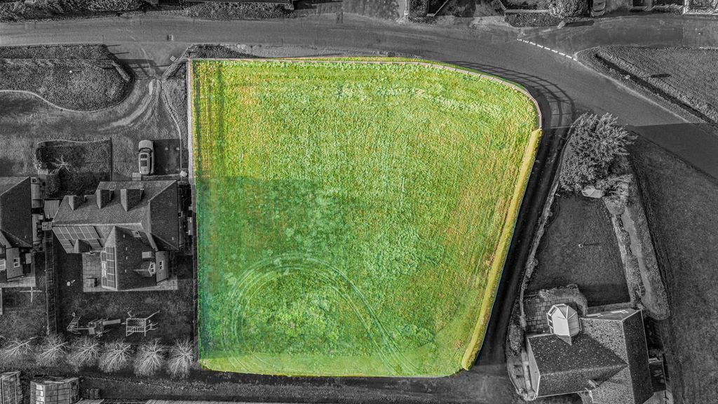 Property photo 2 of 7