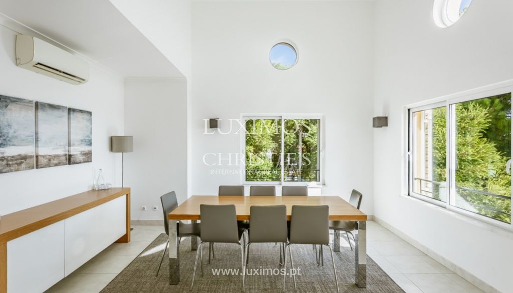 Property photo 2 of 30