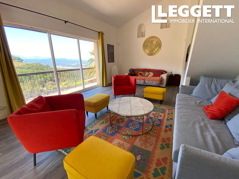 Property photo 3 of 10