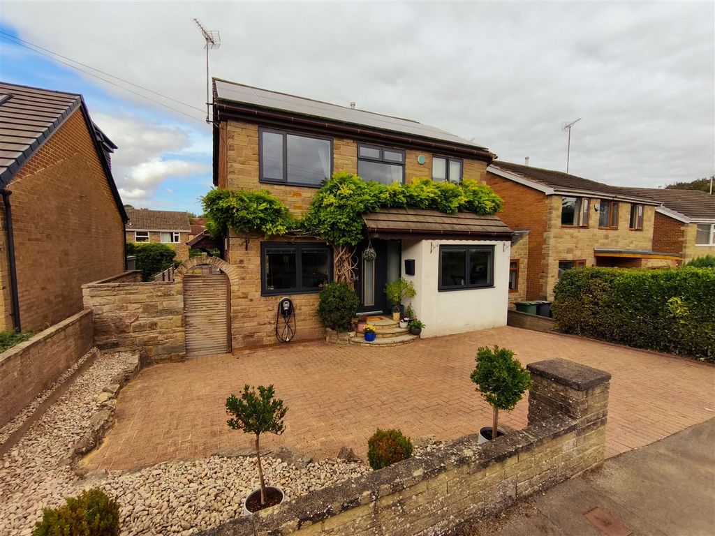 Property photo 1 of 28