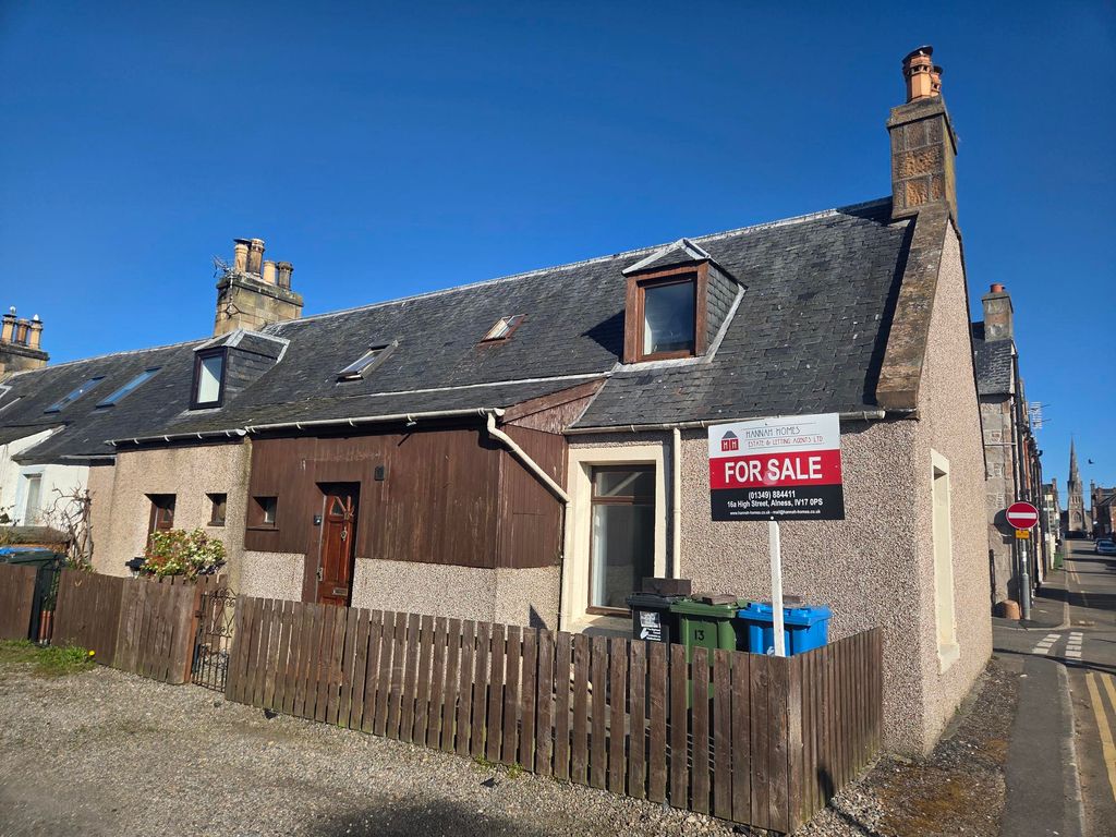 Property photo 1 of 18