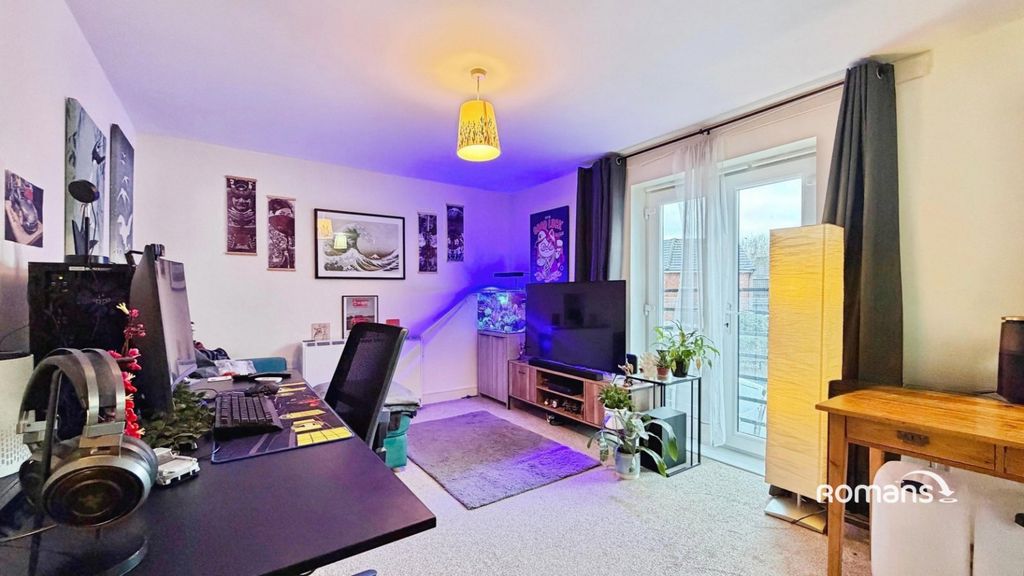 Property photo 2 of 7 Picture No. 20