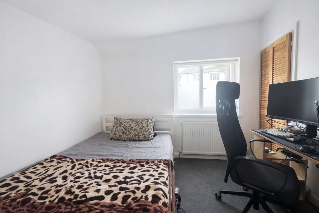 Property photo 3 of 10 Photo 14