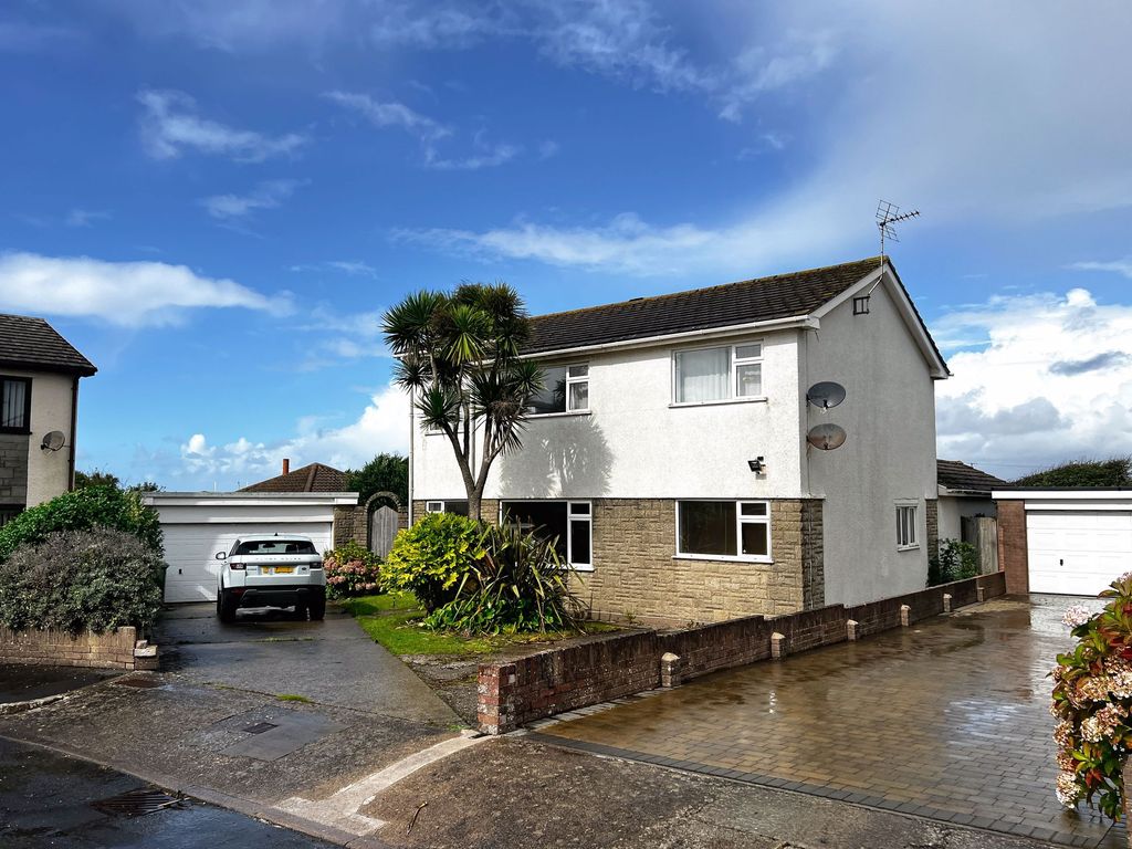 Property photo 1 of 27
