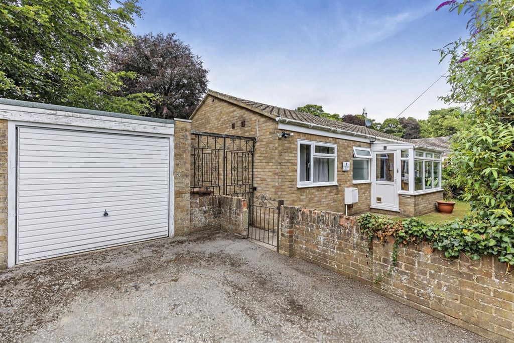 Property photo 1 of 15 External