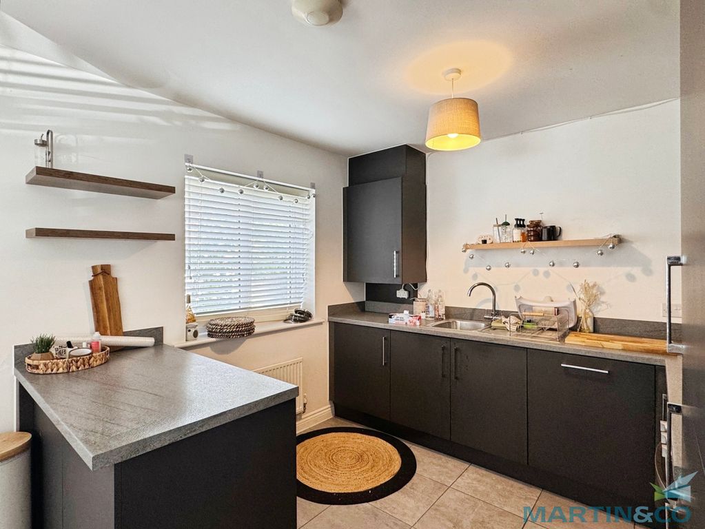 Property photo 2 of 13 Cf32F250--4E05-9774-Ccdbad1F7D9F-46481-000019Aff07