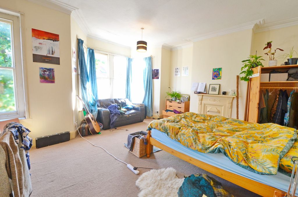 5 bed shared accommodation to rentSefton Park Road, Bristol BS7 photo 4