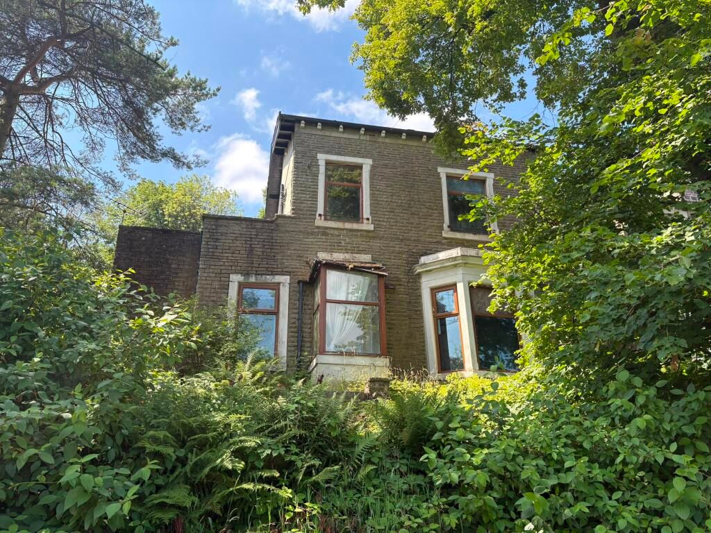 Property photo 2 of 5