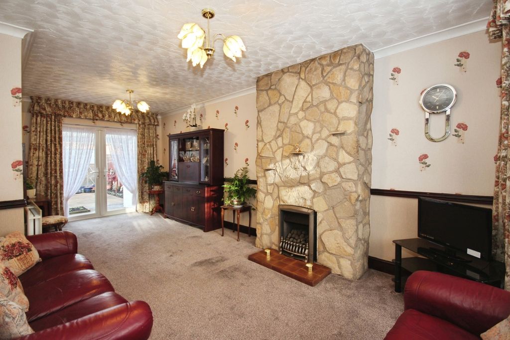 Property photo 2 of 16 Pbox-Img.Jpg