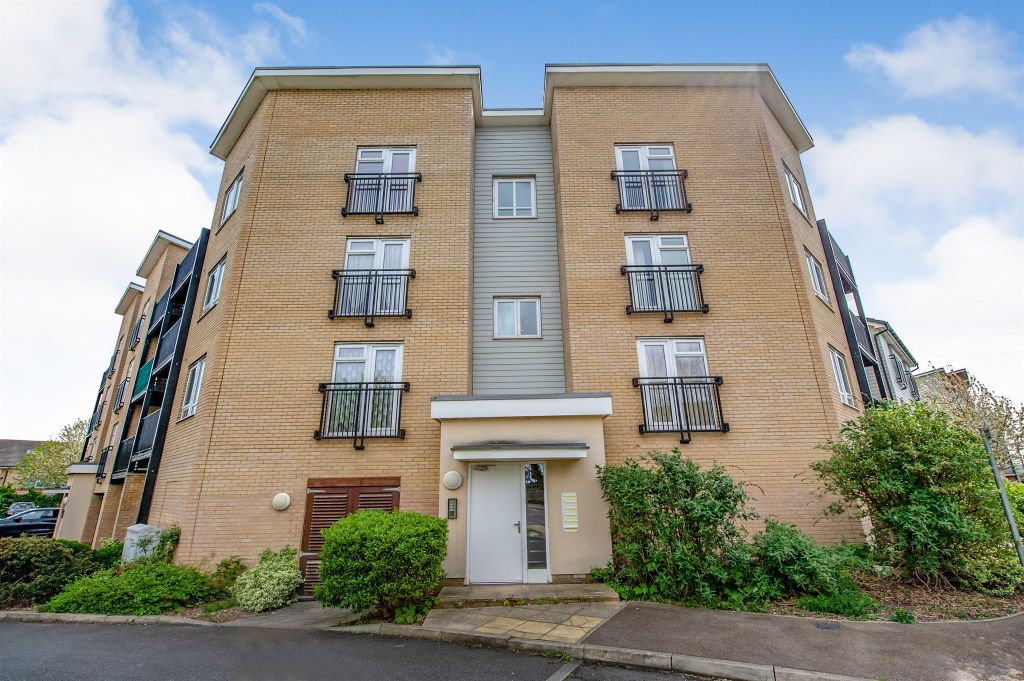 Property photo 1 of 12