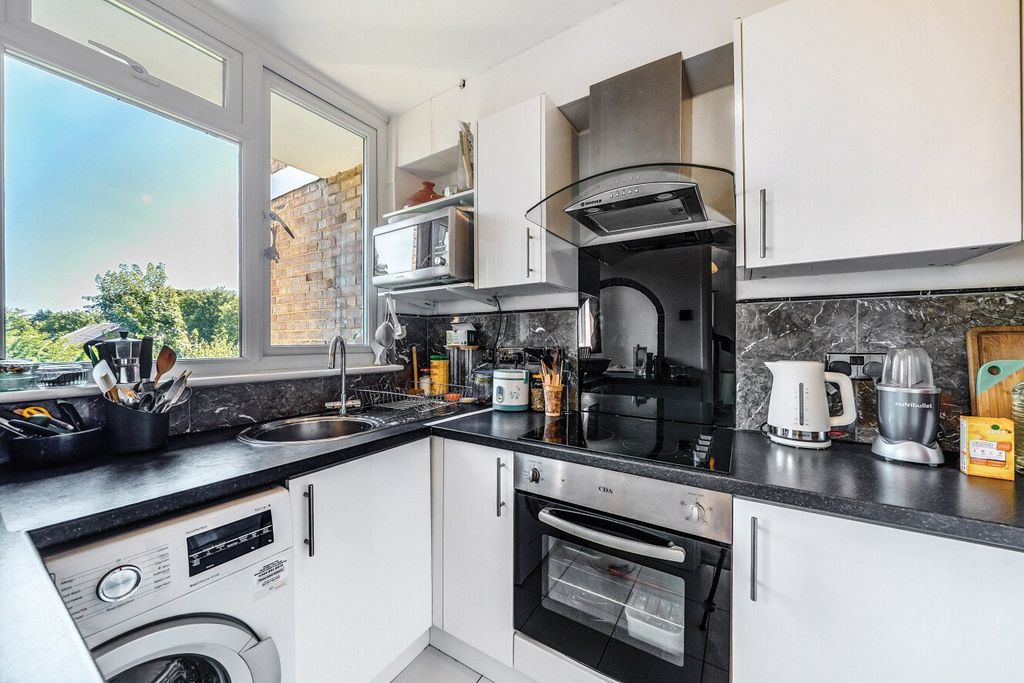 Property photo 2 of 9 Picture No. 06