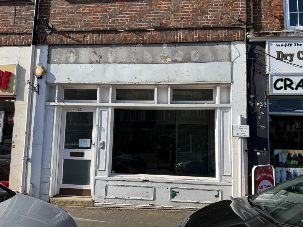 Property photo 1 of 6 Photo 4