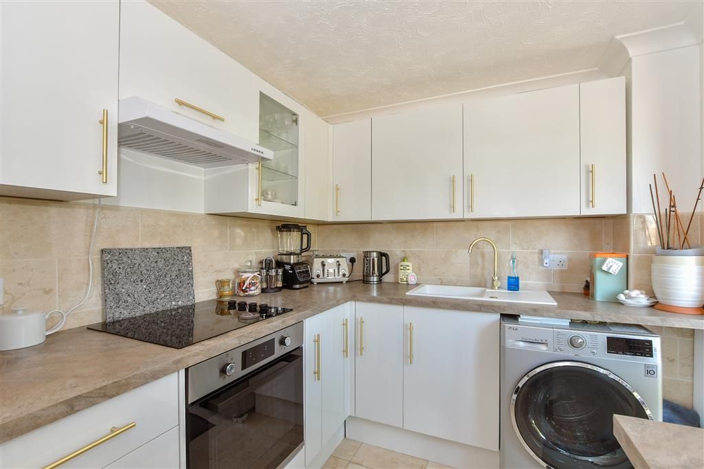 Property photo 2 of 17 Kitchen