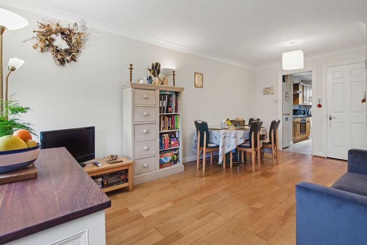 Property photo 2 of 10 321460