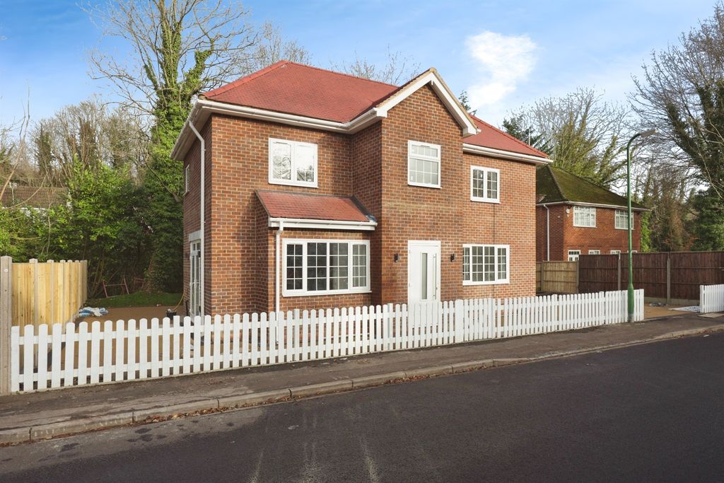 Property photo 1 of 17