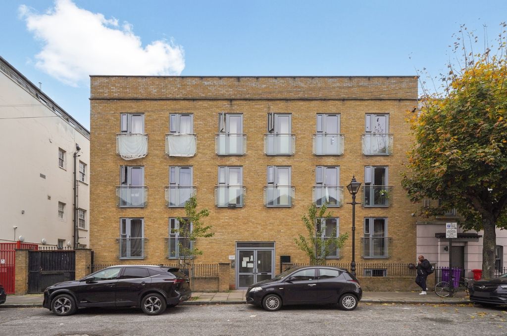 Property photo 1 of 8