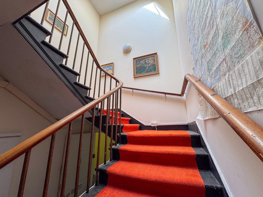 Property photo 2 of 21 Staircase