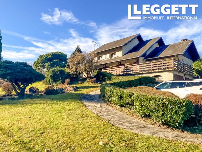 Property photo 2 of 10