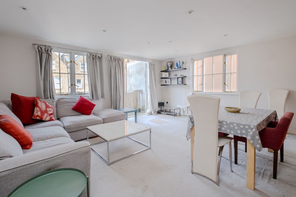 Property photo 1 of 10