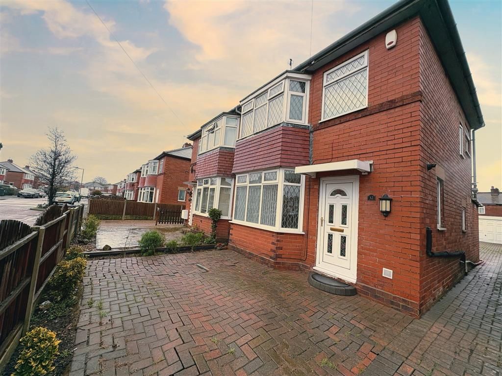 Property photo 1 of 17 Image