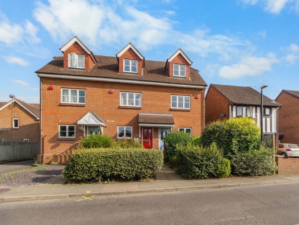 Property photo 1 of 17