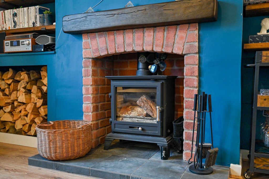 Property photo 3 of 17 Property Image 3