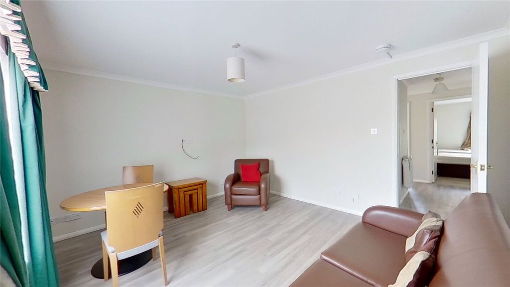 Property photo 2 of 14 Picture No. 04