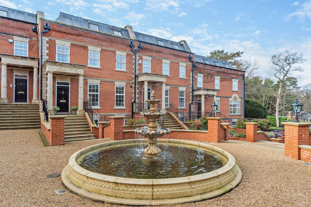 Property photo 1 of 19 Princess Gate