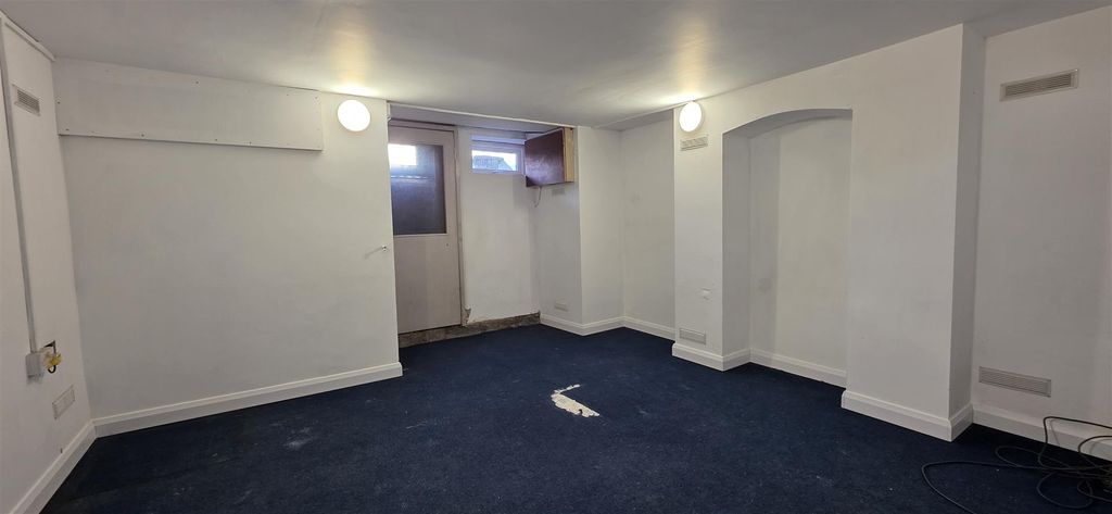 Additional image 10 of 4 bed property to rentBarrs Court Road, Hereford HR1