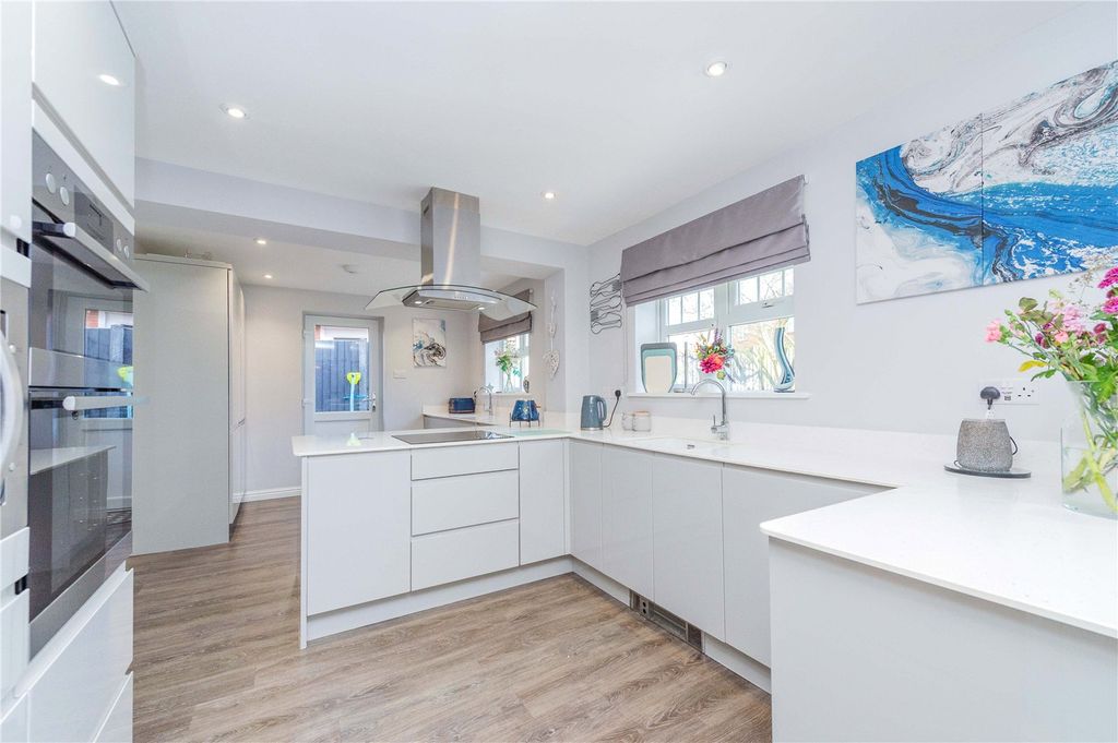 Property photo 3 of 50 Picture No. 31