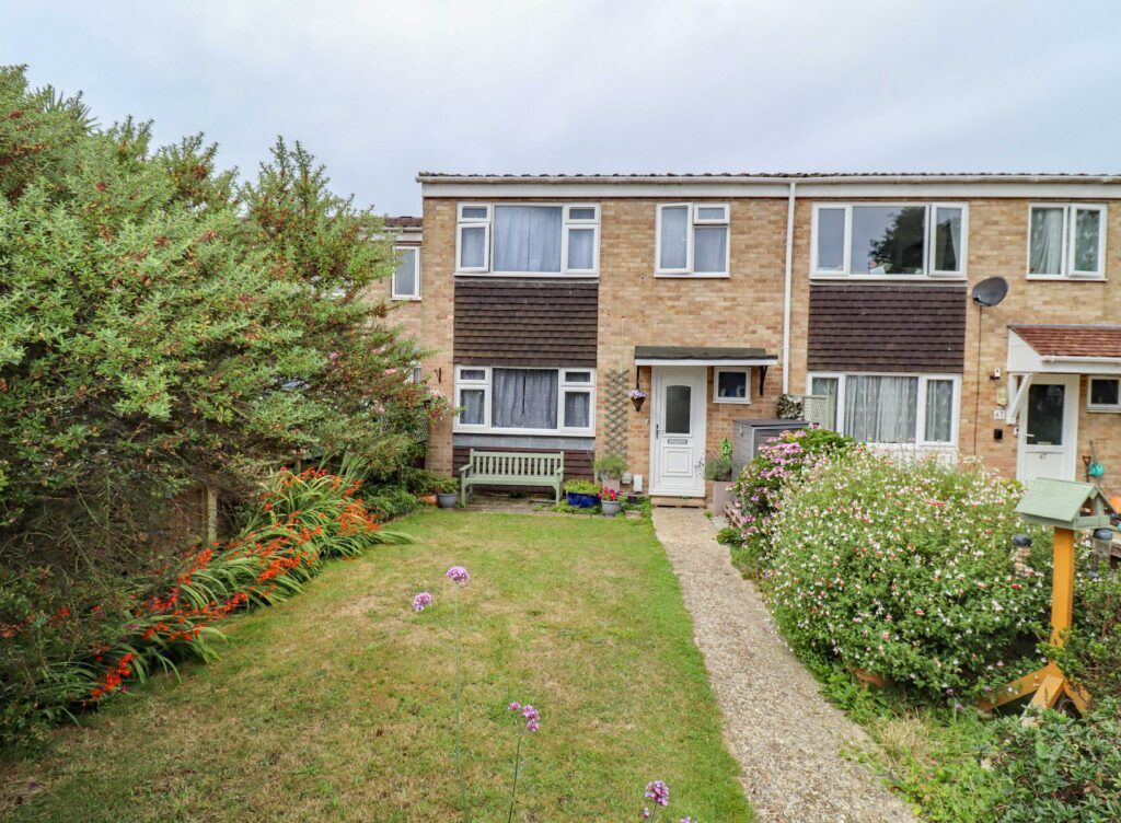 Property photo 1 of 11