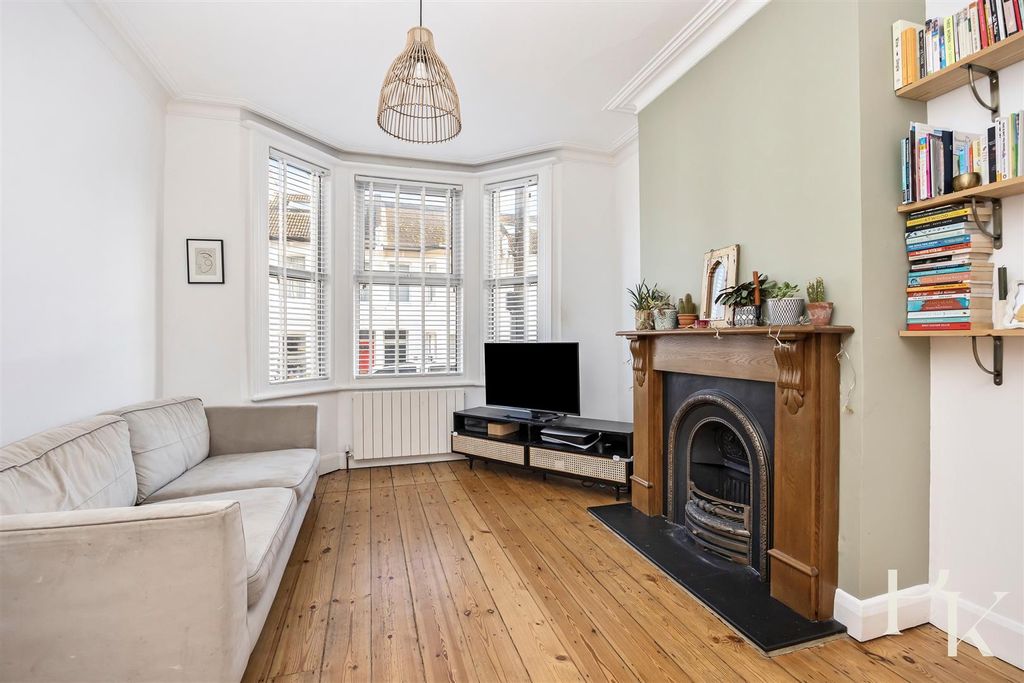 Property photo 2 of 24 Living Room