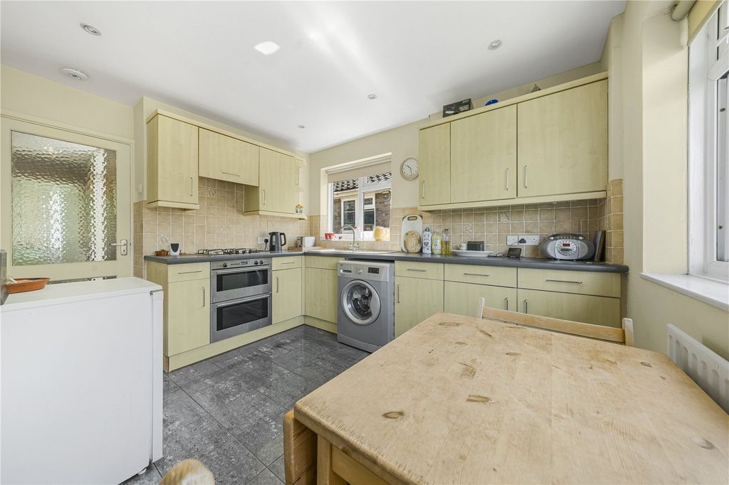 Property photo 3 of 11 Picture No. 19