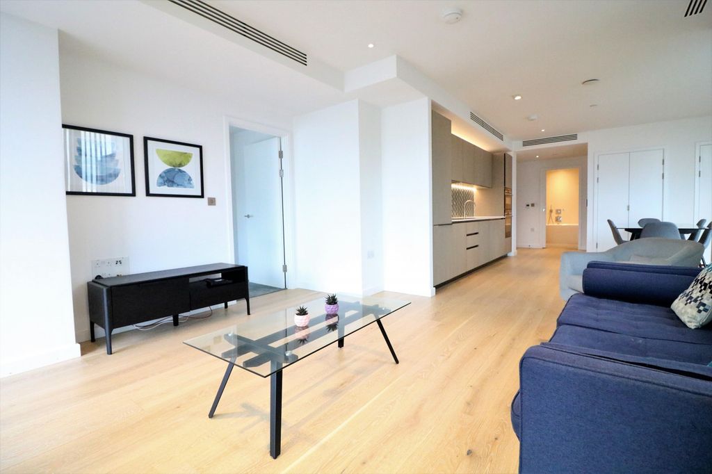 Property photo 2 of 16 Internal