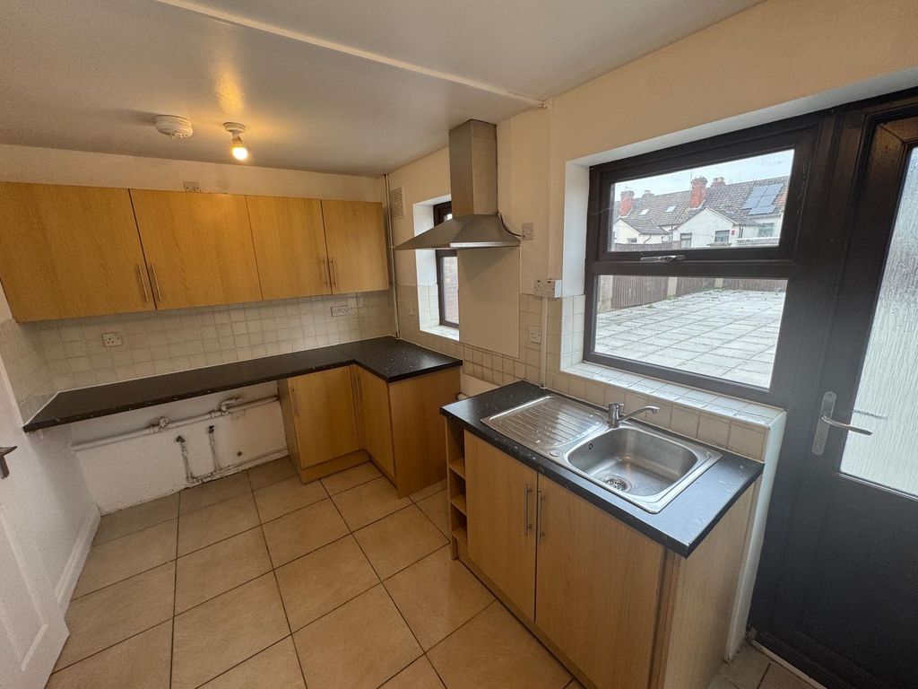 Property photo 2 of 14 View