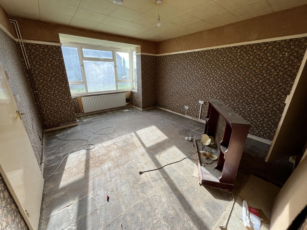 Property photo 3 of 10 Img_2852.Jpg