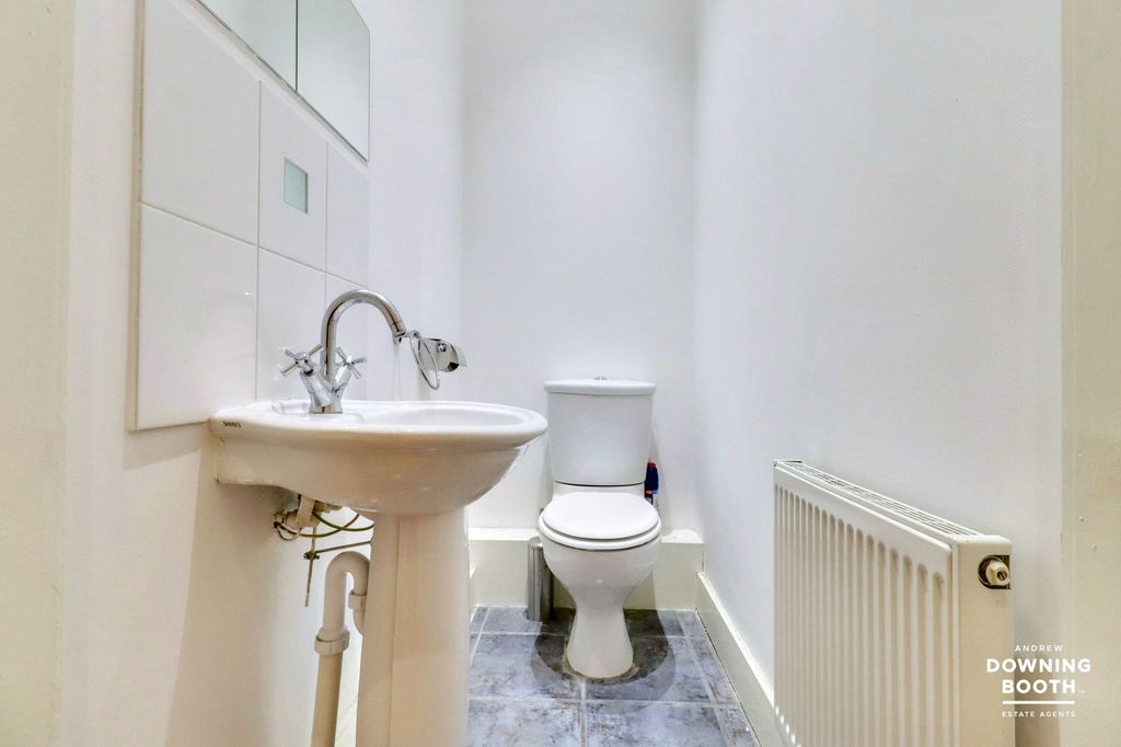 Additional image 9 of 3 bed flat for saleCharter Mews, Sandford Street, Lichfield WS13