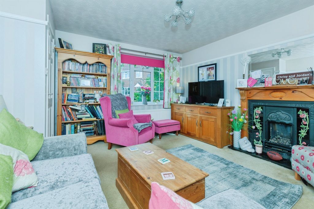 Property photo 2 of 16