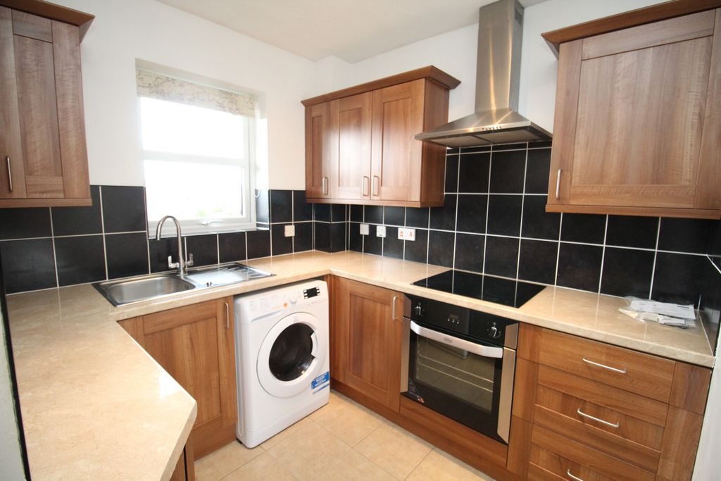 Property photo 2 of 10 Kitchen View 1
