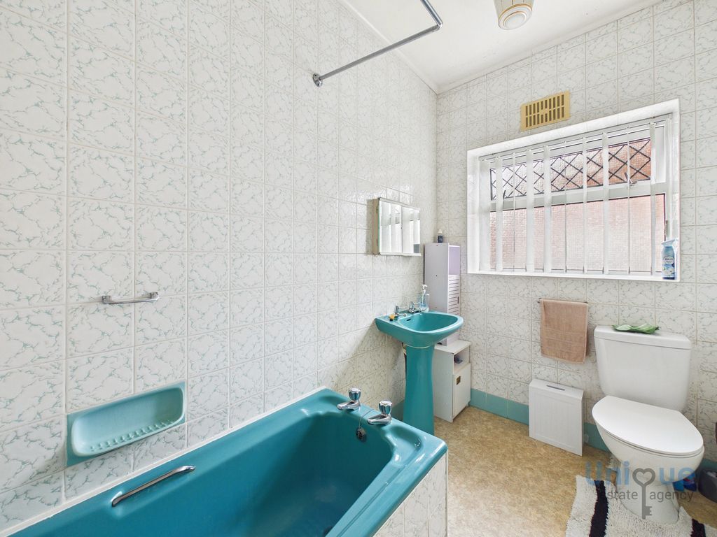 Additional image 13 of 3 bed flat for saleVictoria Road East, Thornton-Cleveleys FY5