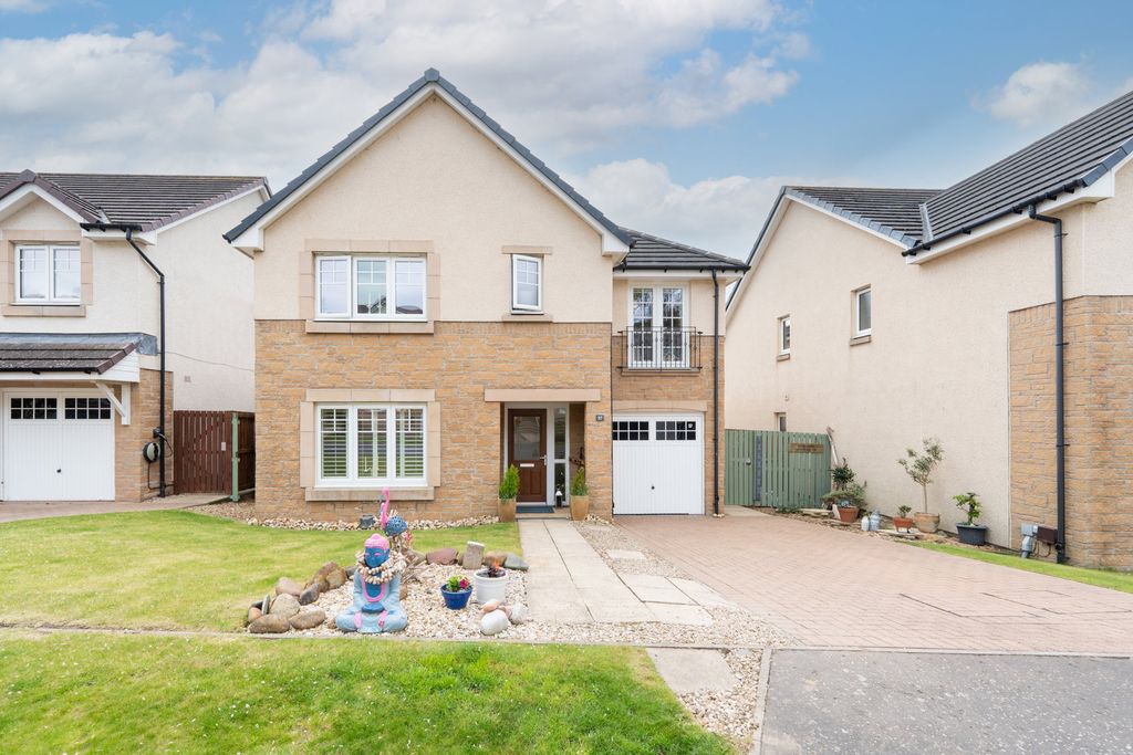 Property photo 1 of 35